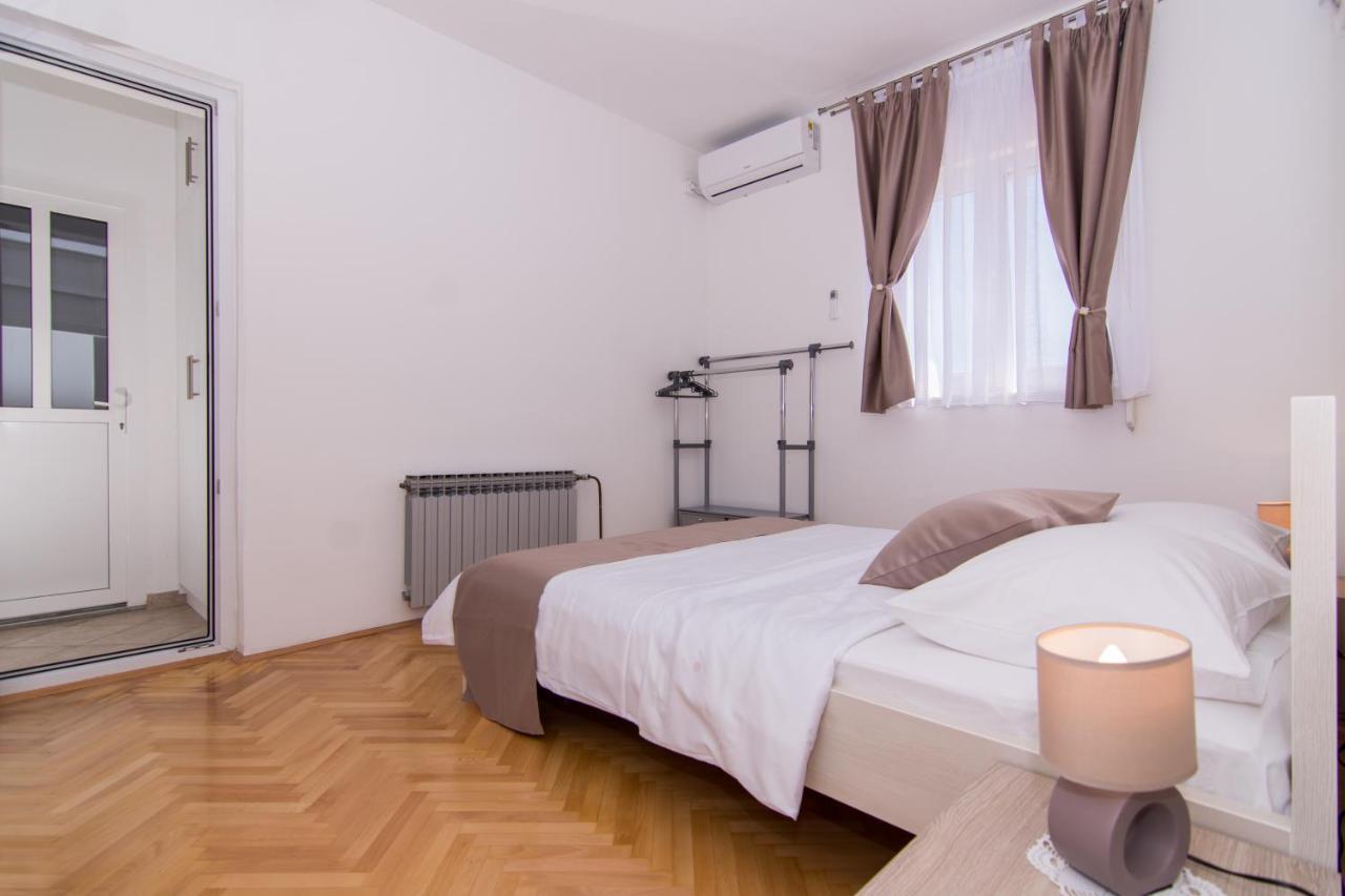 Apartmani Mlacic Donji Okrug  Exterior photo